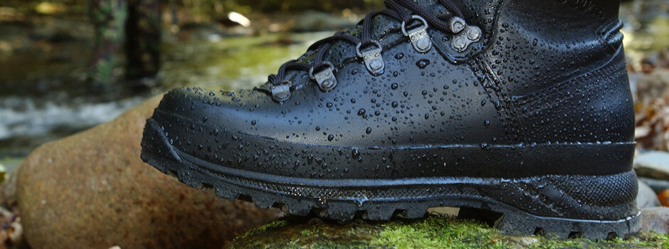 LOWA MOUNTAIN BOOT GORE-TEX® BLACK